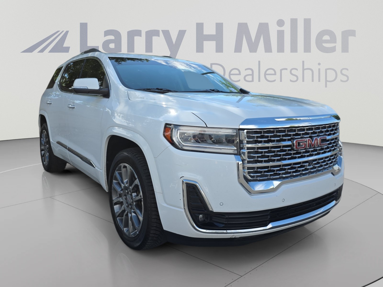Used 2021 GMC Acadia Denali w/ Denali Ultimate Package AWD/4WD image 7