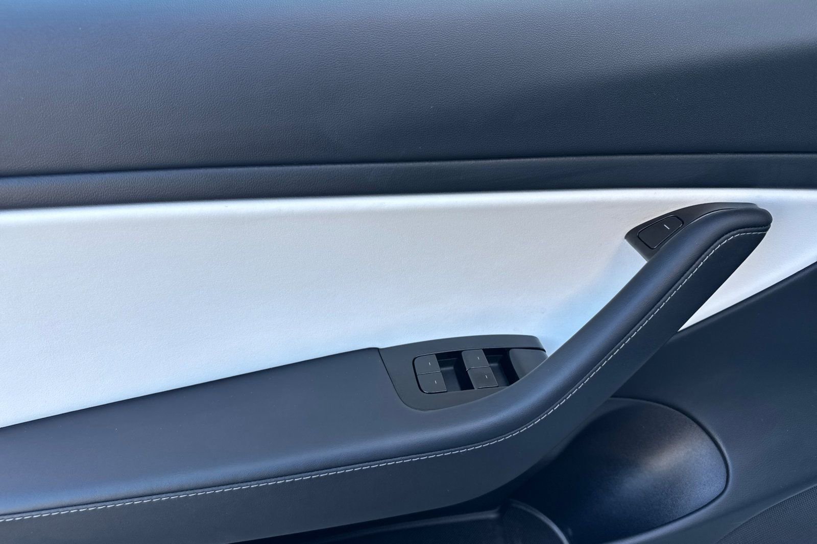 Used 2020 Tesla Model 3 Long Range image 11