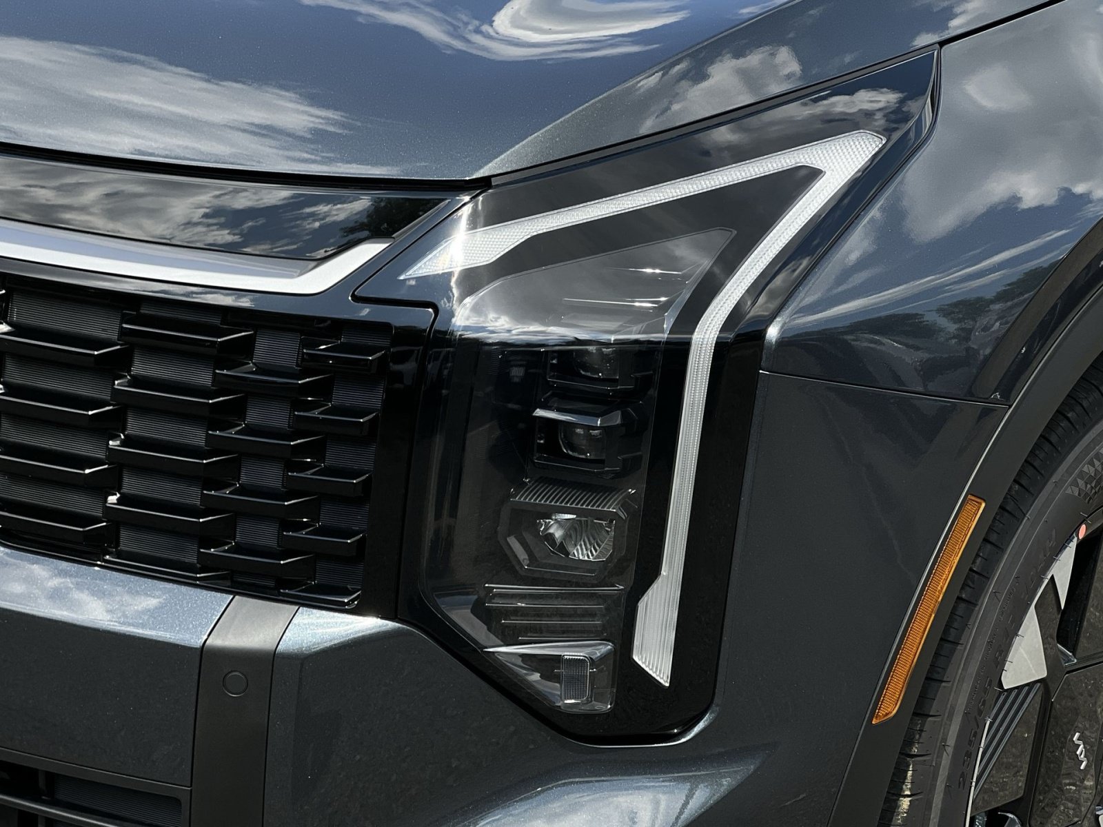 New 2027 Kia Sportage LX FWD image 13