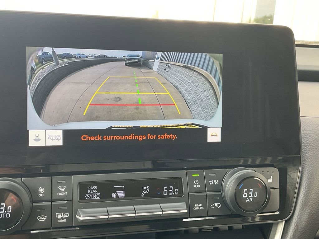 Used 2025 Toyota Grand Highlander AWD image 26