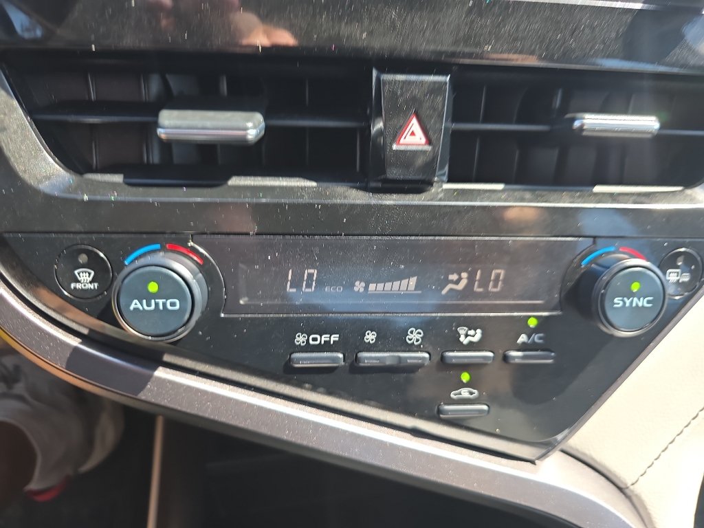 Used 2024 Toyota Camry SE FWD image 22