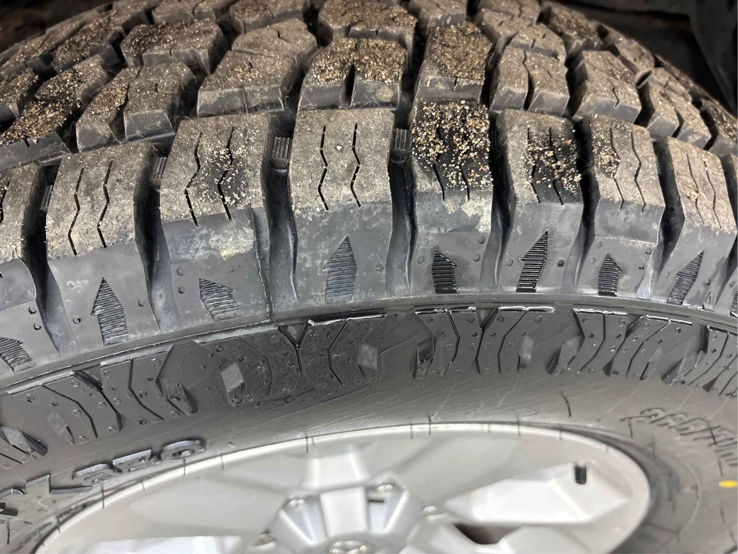 Used 2016 Toyota 4Runner SR5 AWD/4WD image 30