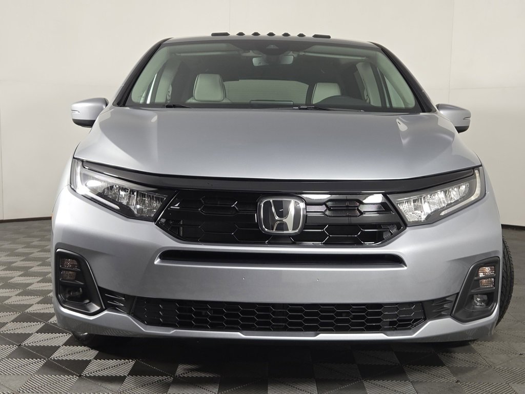 New 2026 Honda Odyssey Touring image 2