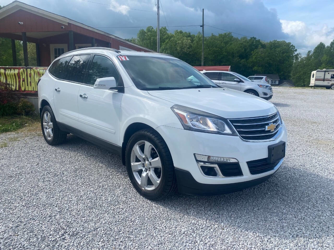 Used 2017 Chevrolet Traverse LT w/ Style and Technology Package