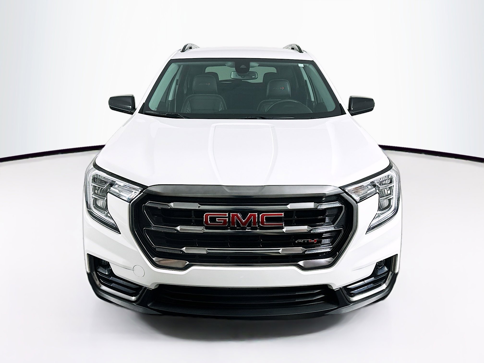 Used 2024 GMC Terrain AT4 image 2