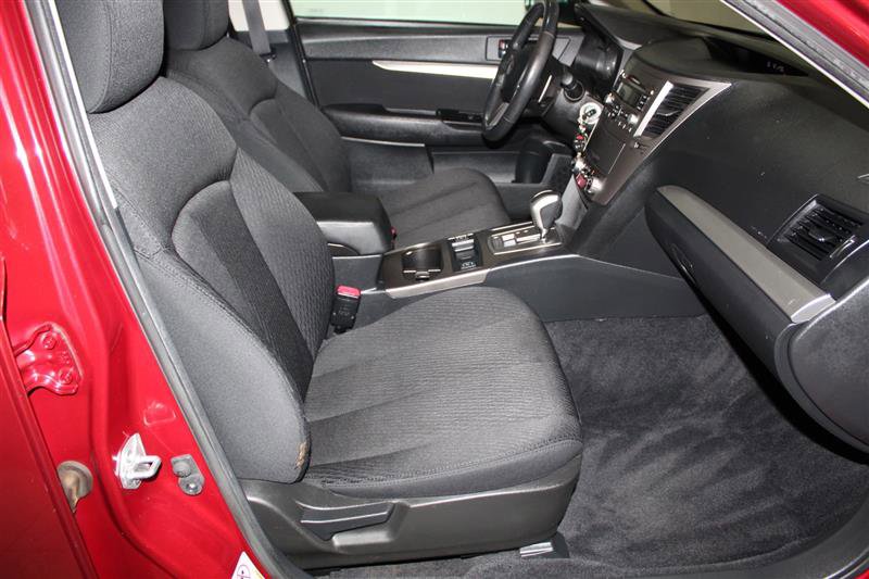 Used 2010 Subaru Legacy 2.5i Premium AWD/4WD image 22