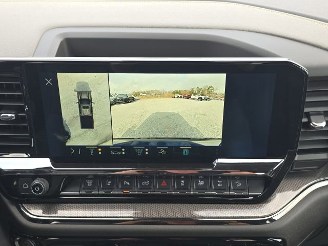 Used 2025 Chevrolet Silverado 2500 ZR2 w/ Technology Package image 36