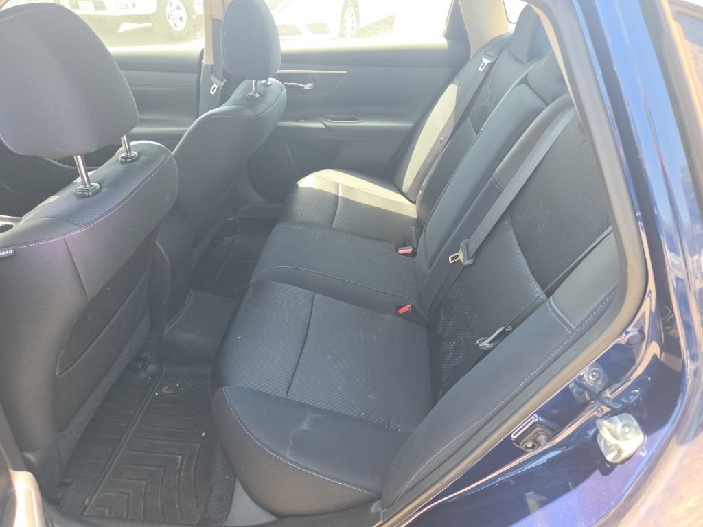 Used 2018 Nissan Altima 2.5 SR FWD image 11