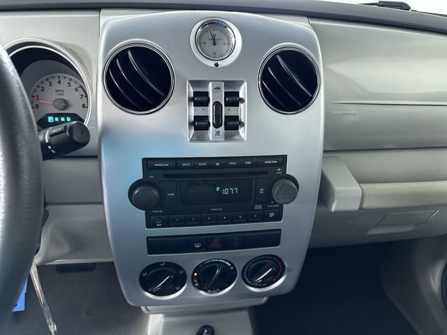 Used 2008 Chrysler PT Cruiser FWD image 15