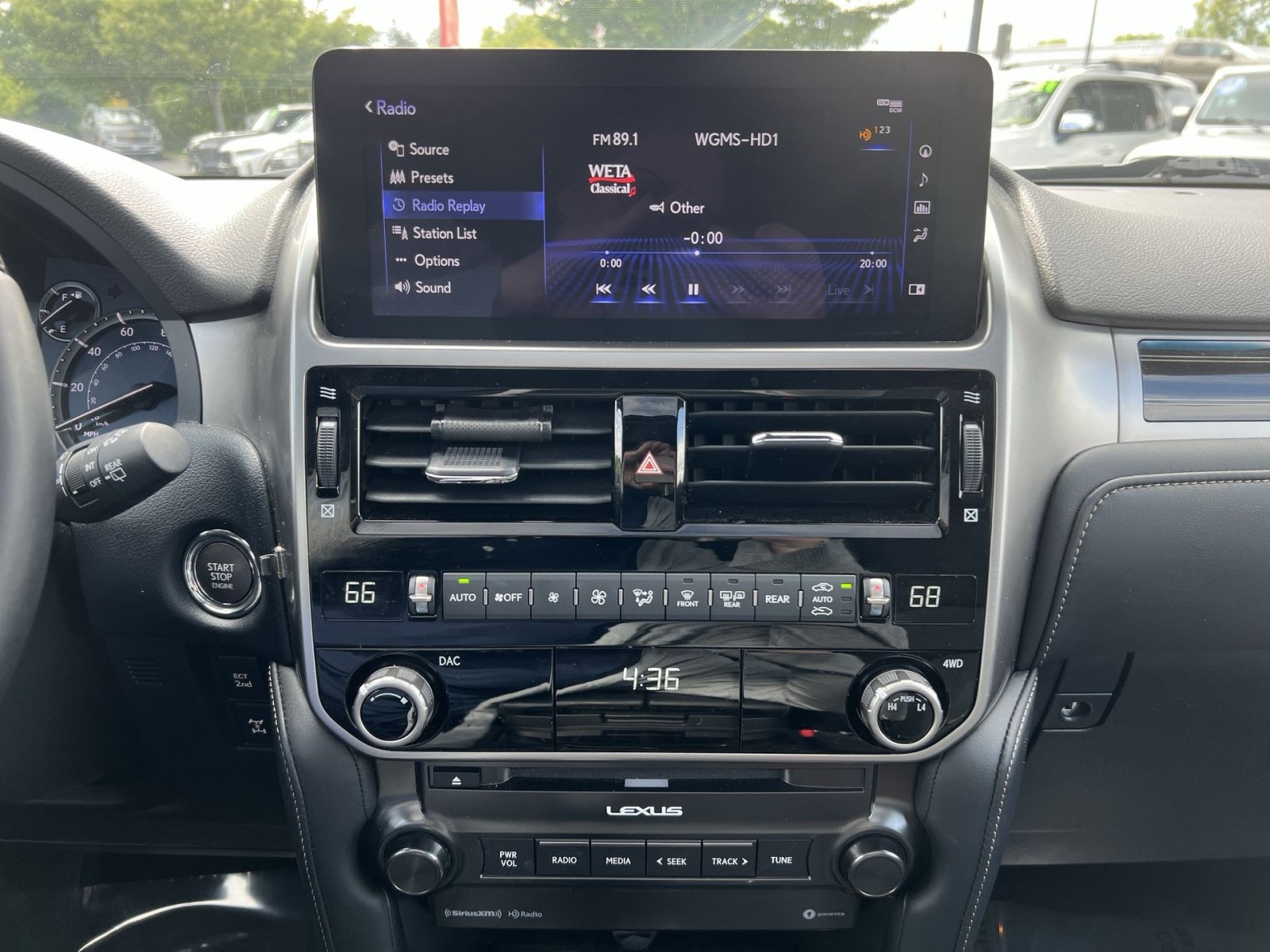 Used 2023 Lexus GX 460 Premium w/ Premium Package AWD/4WD image 18