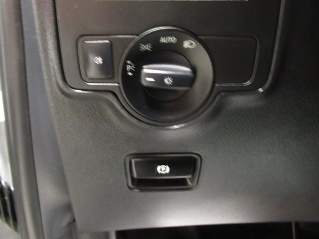 Used 2020 Mercedes-Benz Metris w/ Safety Package image 18