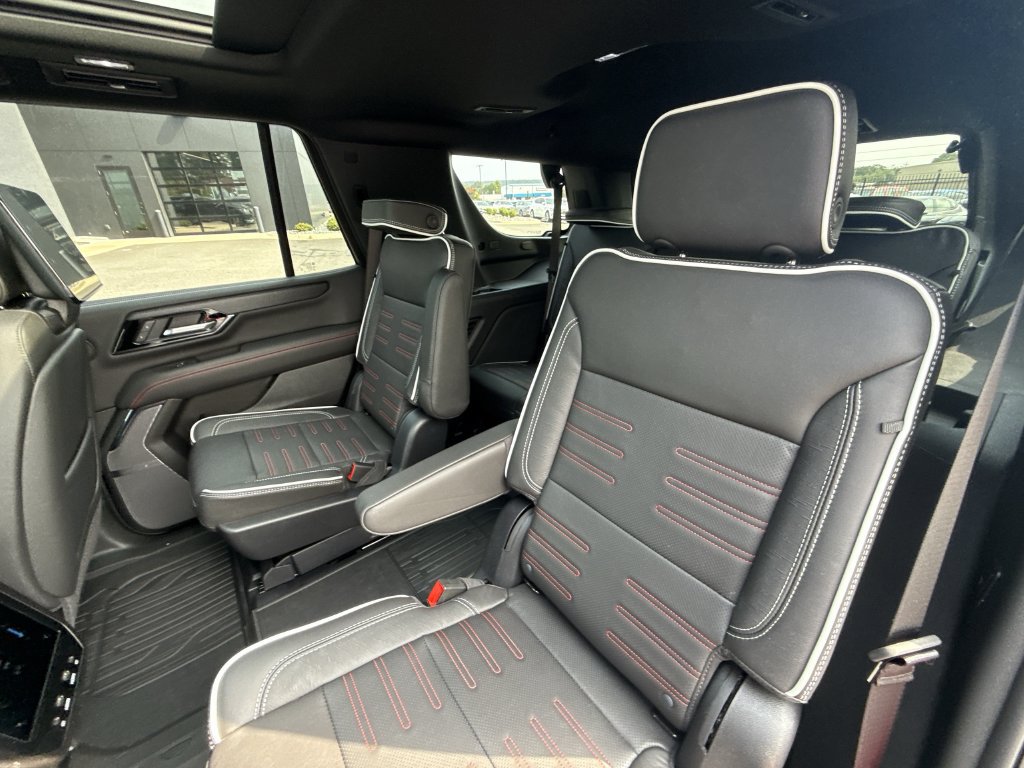 Used 2026 GMC Yukon AT4 Ultimate AWD/4WD image 36