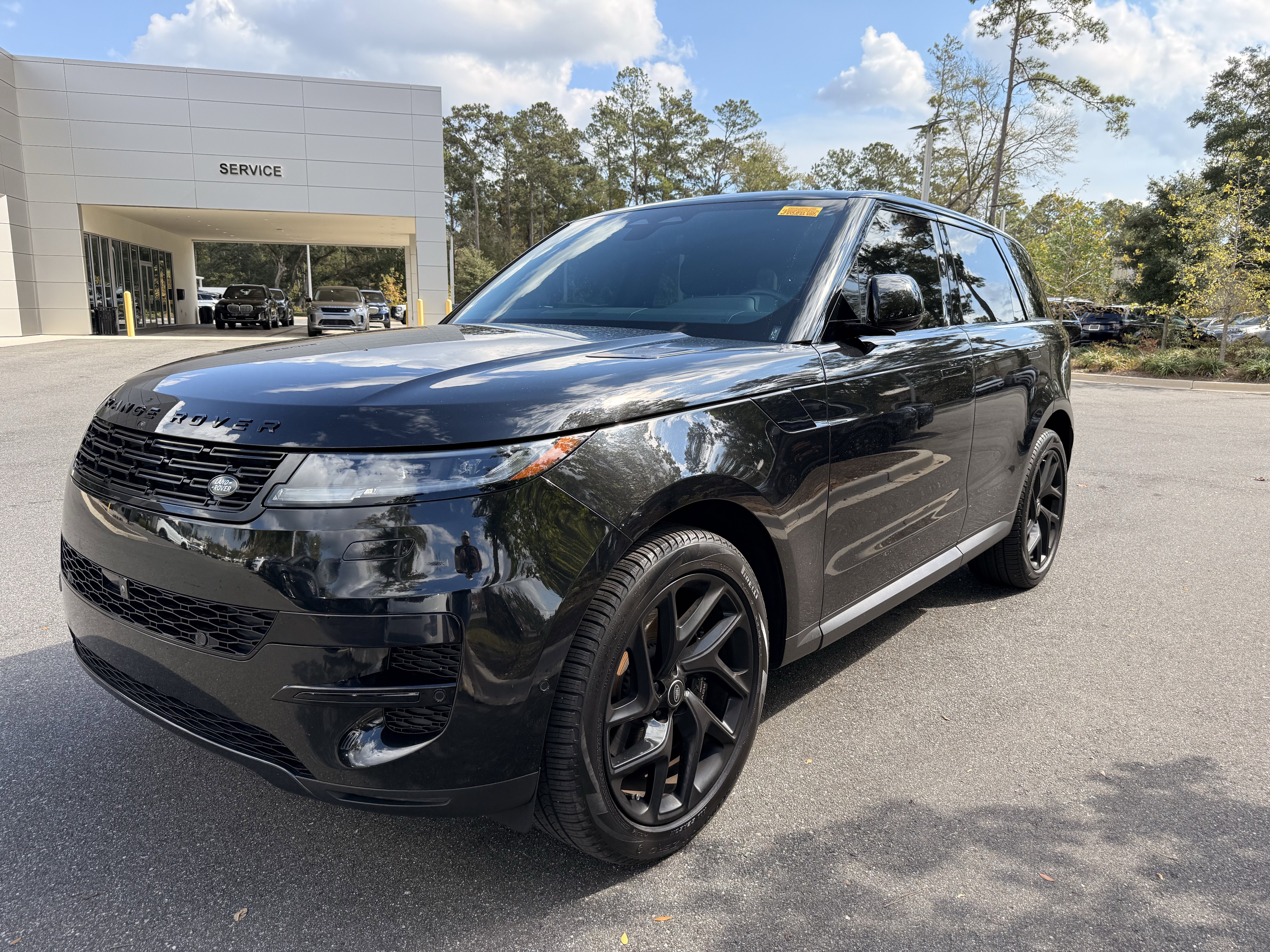 Used 2024 Land Rover Range Rover Sport SE