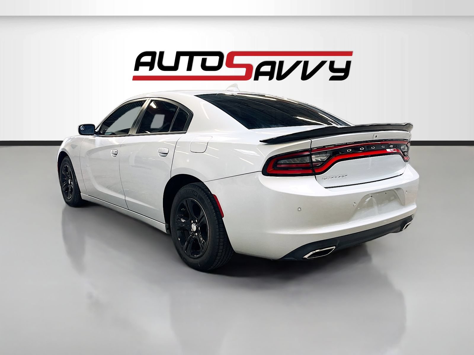 Used 2023 Dodge Charger SXT RWD image 5