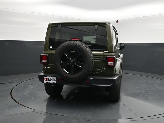 Used 2023 Jeep Wrangler Unlimited Sahara AWD/4WD image 7