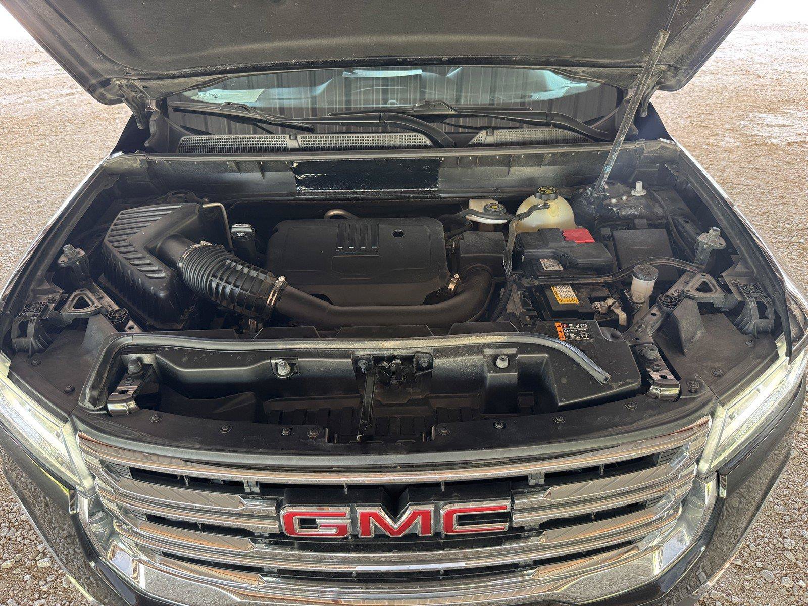 Used 2023 GMC Acadia SLT FWD image 47