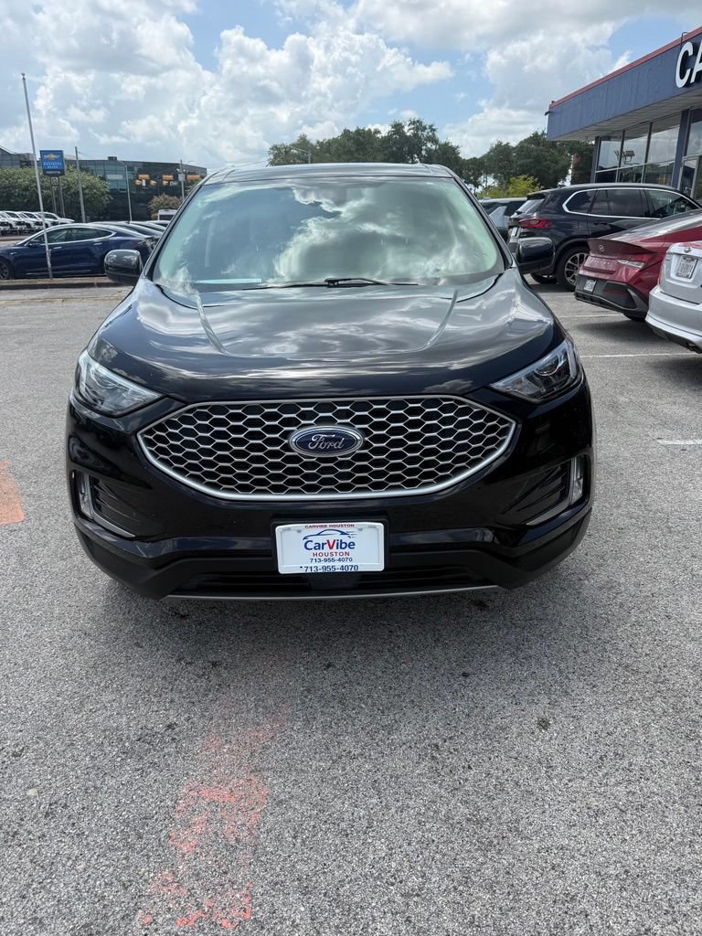 Used 2024 Ford Edge SEL w/ Convenience Package AWD/4WD image 2
