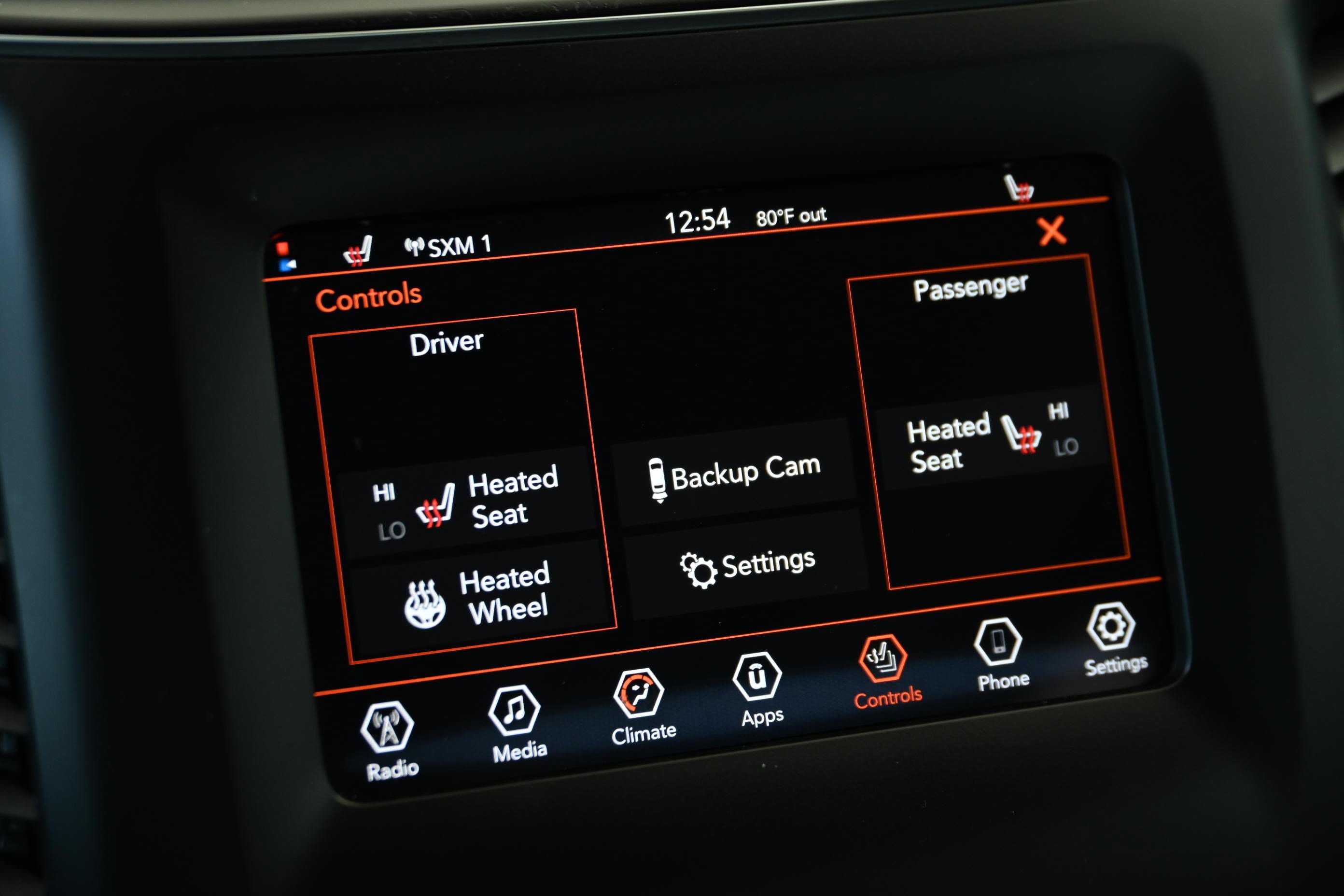 Used 2021 Jeep Cherokee Latitude Plus FWD image 20