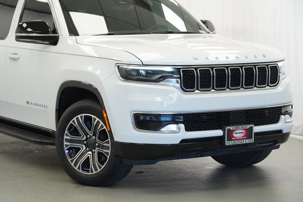 Certified 2023 Jeep Wagoneer 4WD w/ Premium Group I image 3
