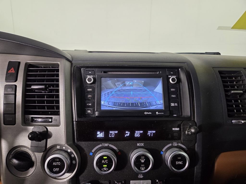 Used 2015 Toyota Sequoia Platinum image 20