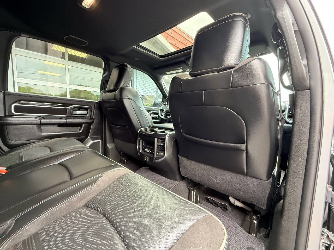 Used 2020 RAM 3500 Laramie AWD/4WD image 41