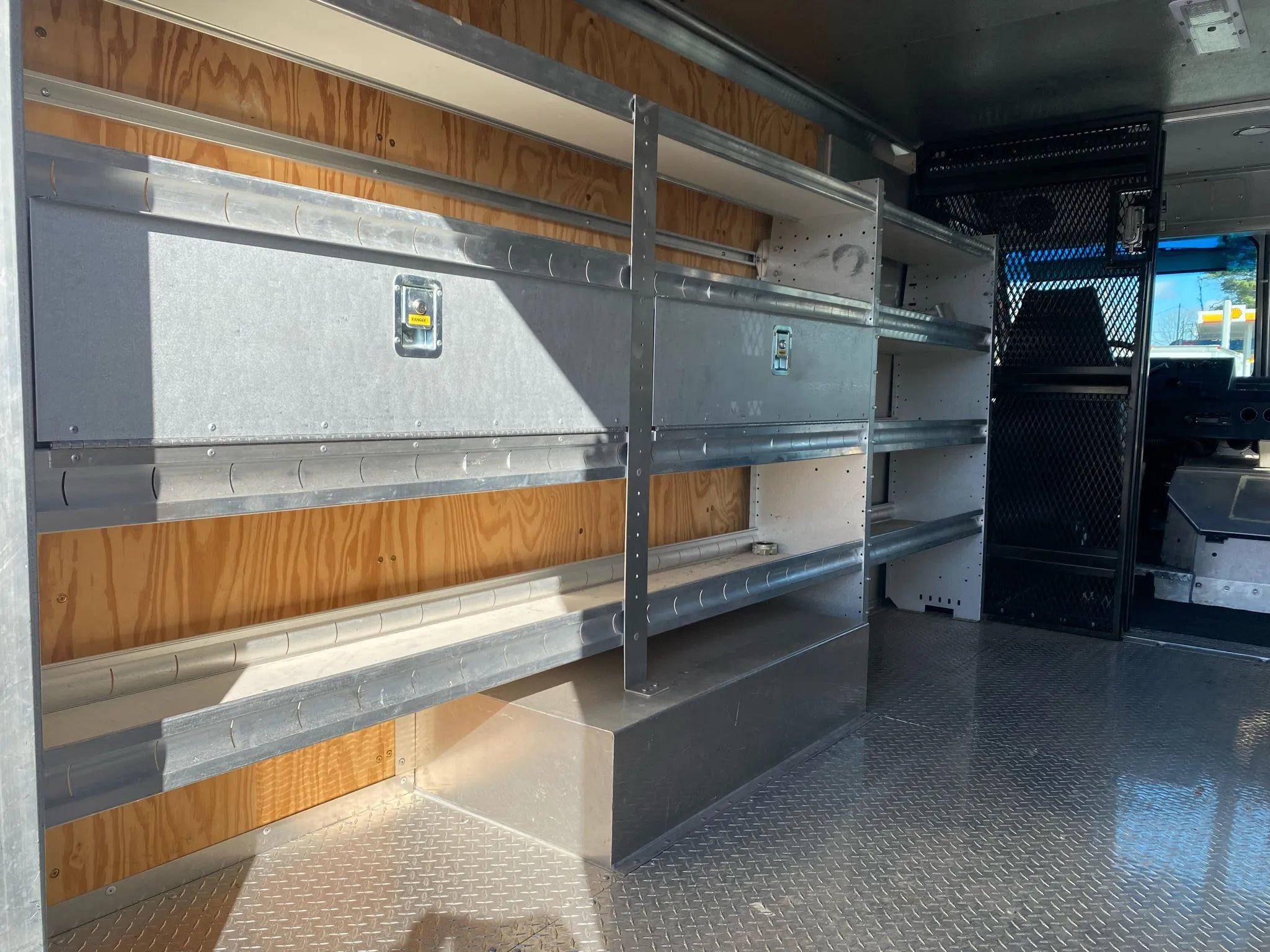 Used 2014 Ford E-350 and Econoline 350 Super Duty w/ A/C Prep Package RWD image 19