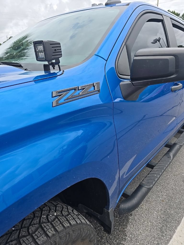 Used 2024 Chevrolet Silverado 1500 Custom Trail Boss w/ LPO, Dark Essentials Package AWD/4WD image 18