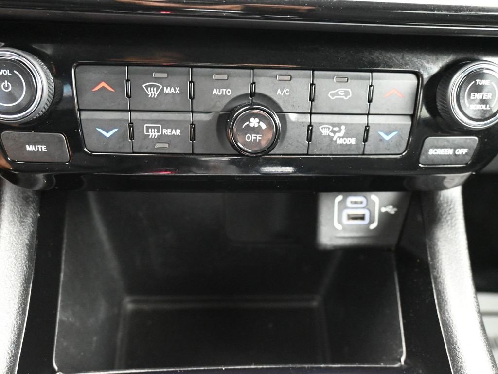 New 2022 Jeep Compass Trailhawk w/ Trailhawk Convenience Group image 25