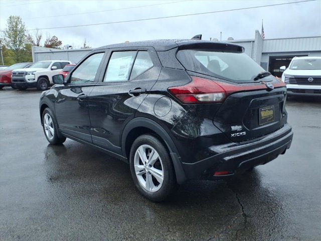 New 2025 Nissan Kicks Play S image 3