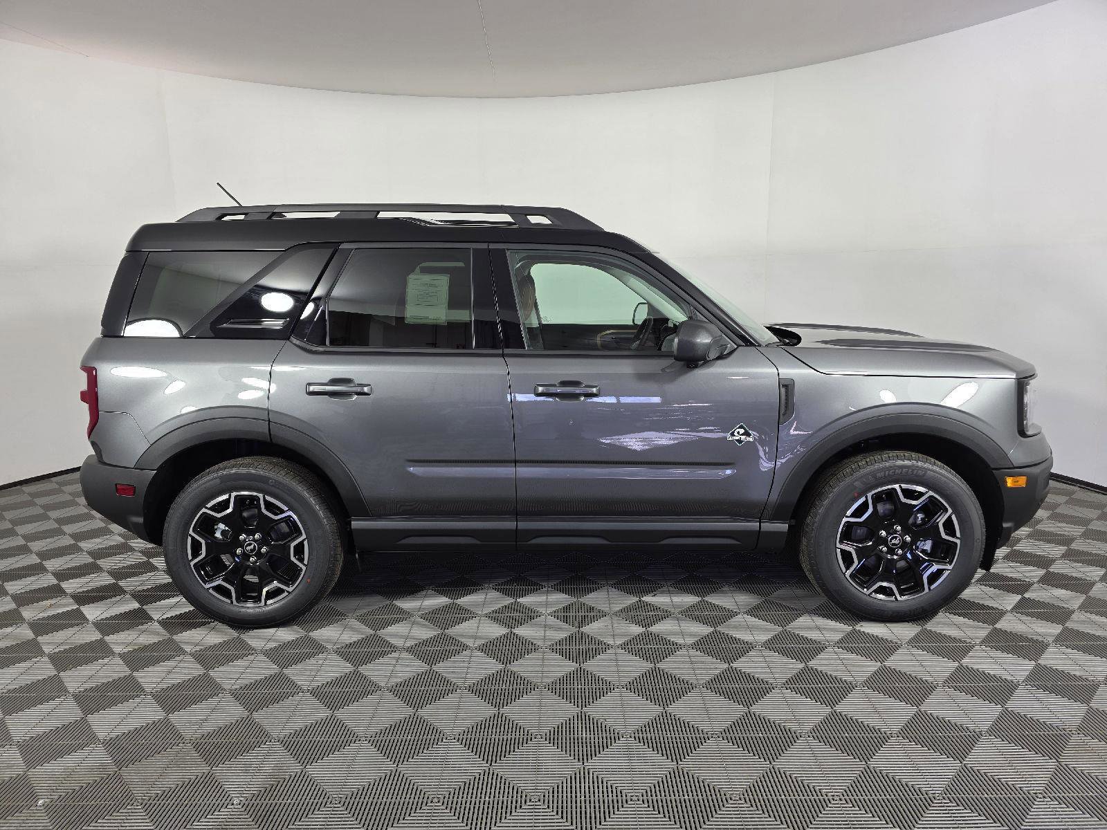 Used 2025 Ford Bronco Sport Outer Banks w/ Outer Banks Tech Package+ image 10