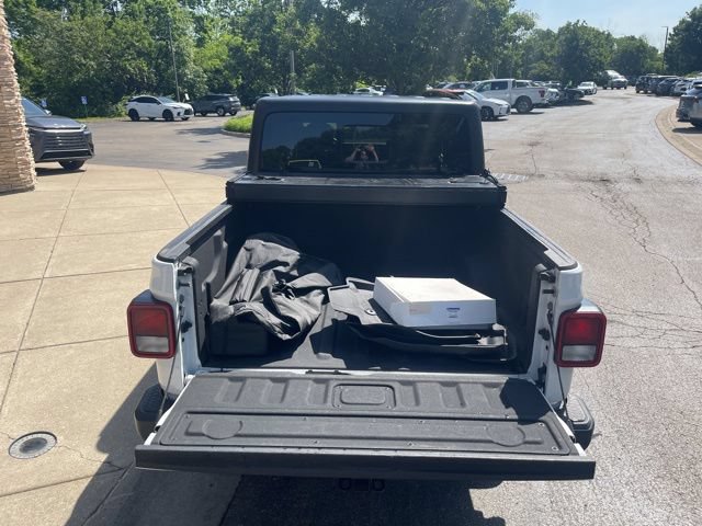 Used 2022 Jeep Gladiator Sport AWD/4WD image 32