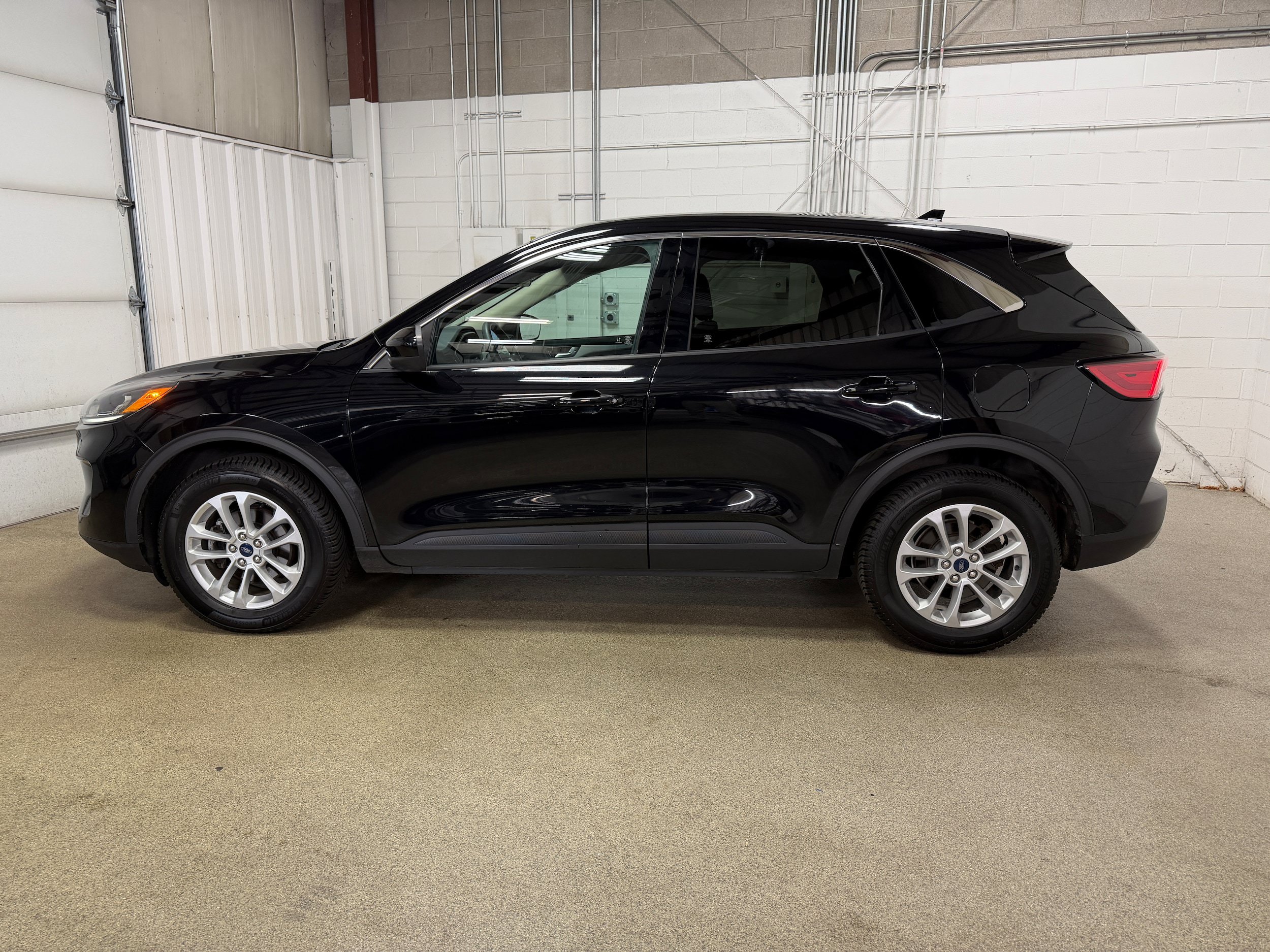 Certified 2020 Ford Escape SE AWD/4WD image 6