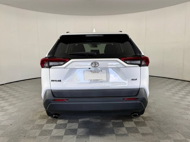Used 2019 Toyota RAV4 XLE FWD image 7