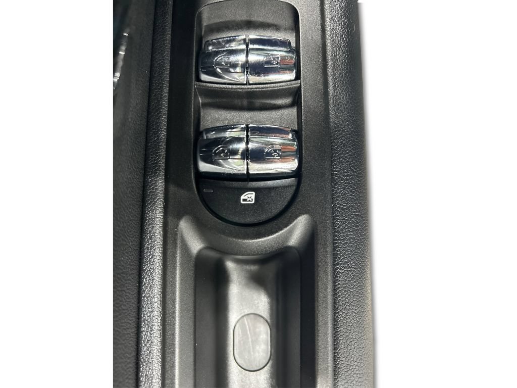 Used 2024 MINI Cooper Clubman S w/ Signature Upholstery Package AWD/4WD image 42