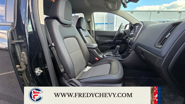 Used 2020 Chevrolet Colorado Z71 w/ Z71 Midnight Edition AWD/4WD image 26