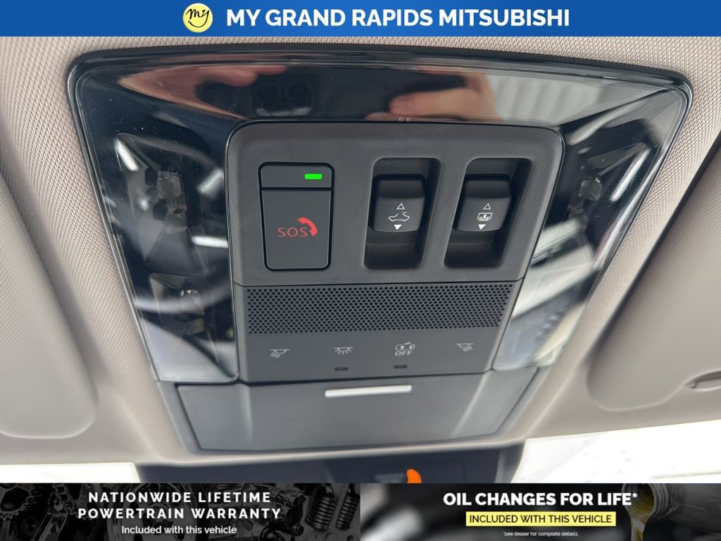 New 2026 Mitsubishi Outlander SEL image 30