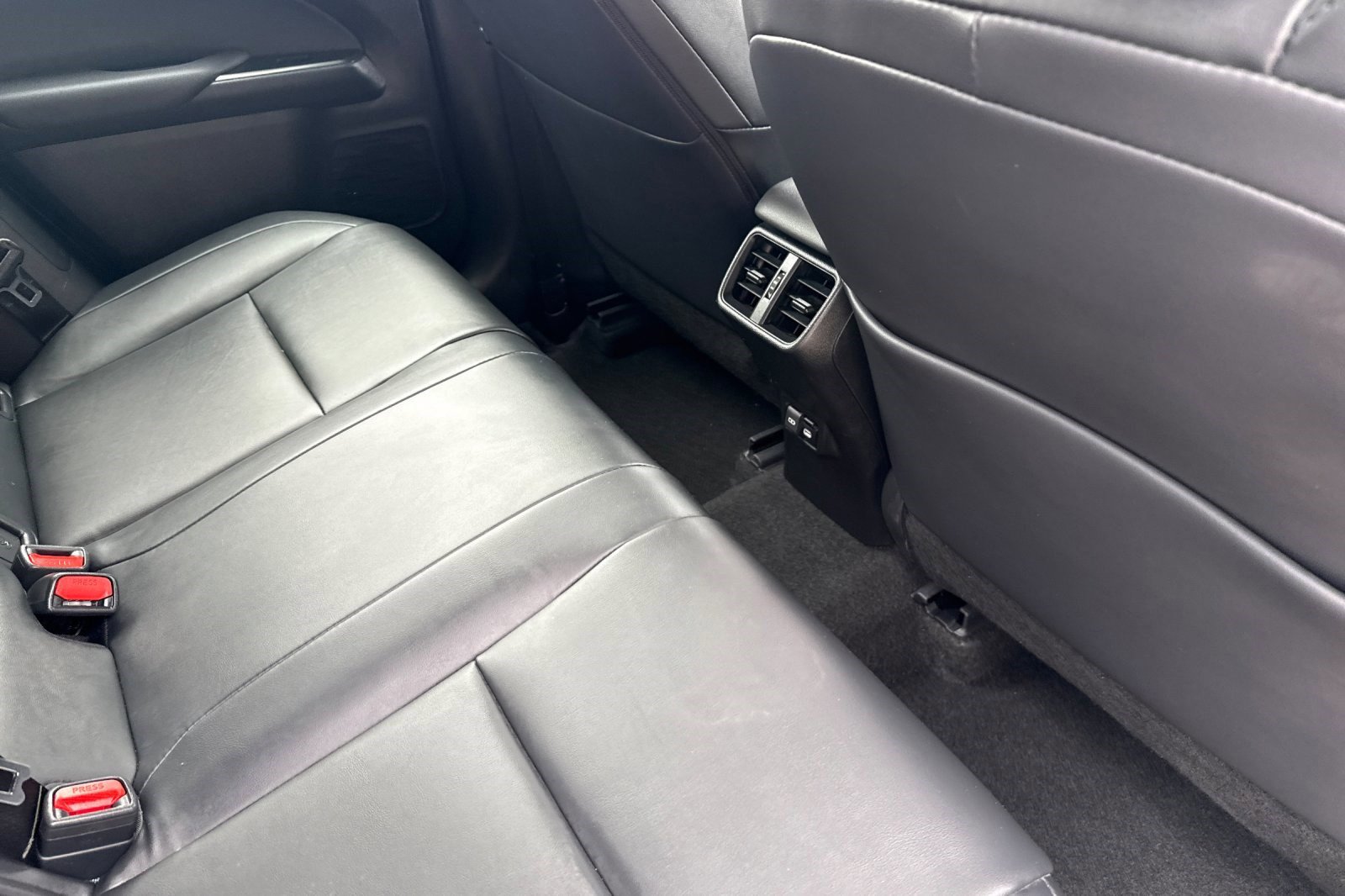 Certified 2025 Lexus UX 300h FWD image 29