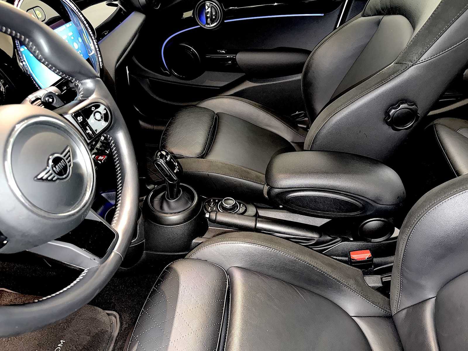 Certified 2023 MINI Cooper S w/ Signature Upholstery Package FWD image 18