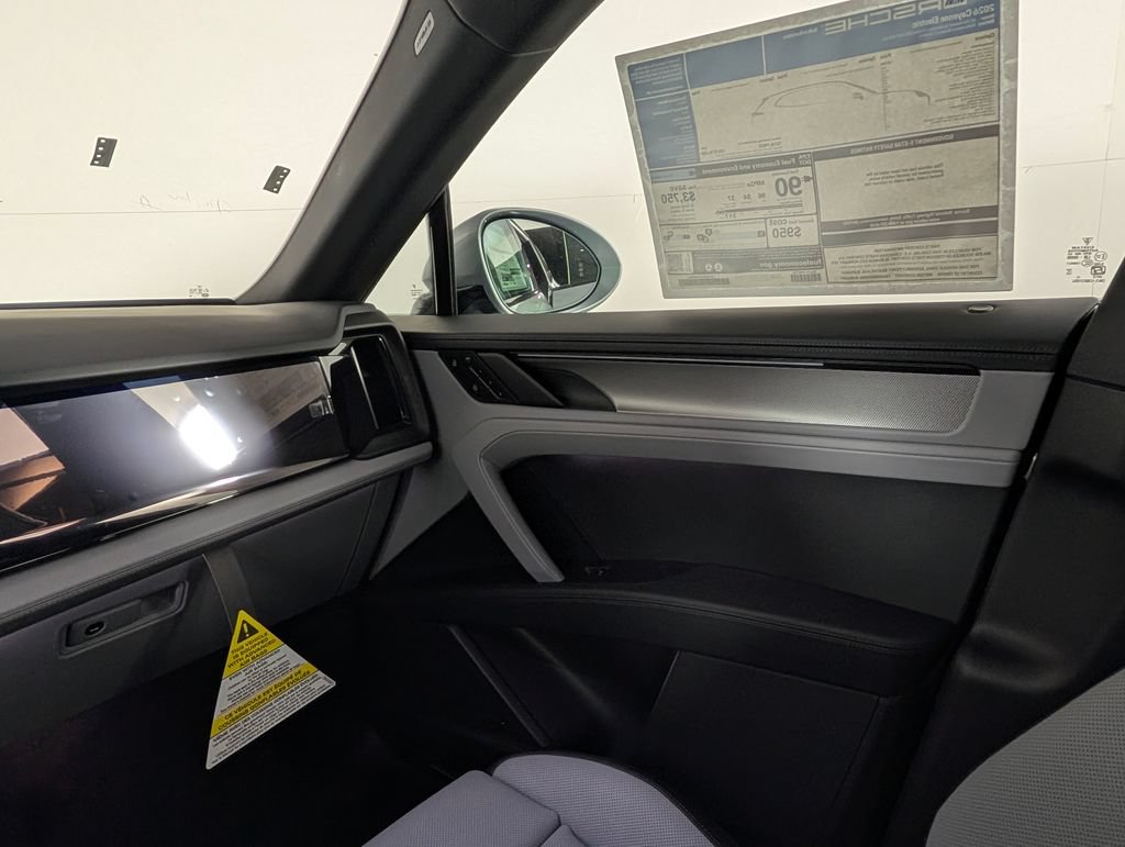New 2026 Porsche Cayenne Electric AWD/4WD image 24