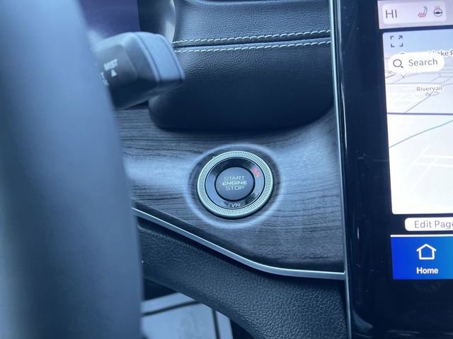 Used 2023 Jeep Grand Cherokee Limited w/ Luxury Tech Group II image 18