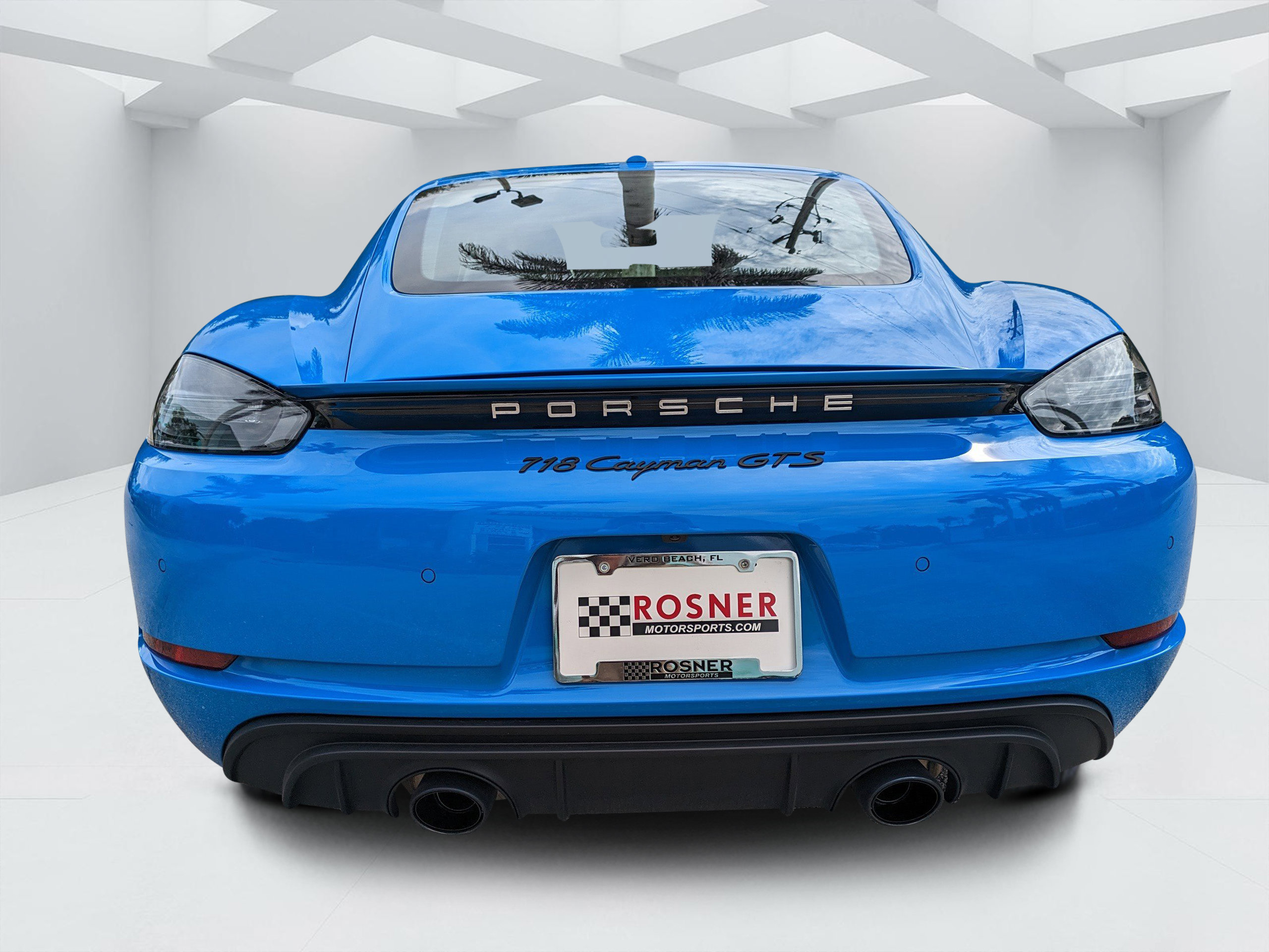 Used 2023 Porsche 718 Cayman GTS RWD image 4