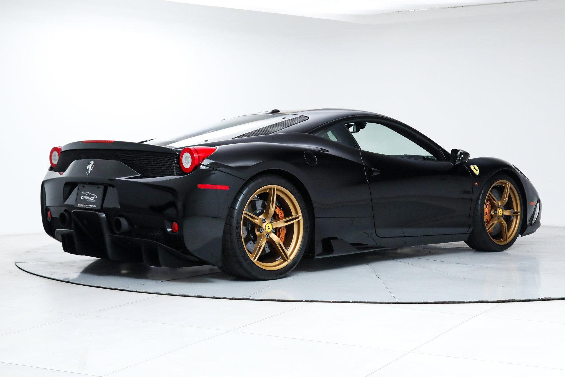 Certified 2015 Ferrari 458 Speciale Coupe RWD image 3