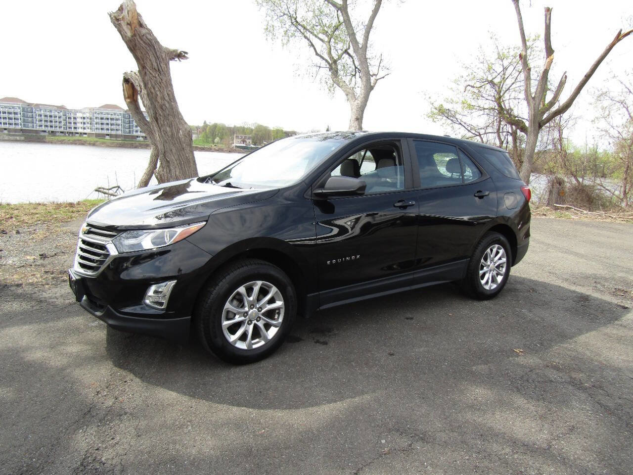 Used 2021 Chevrolet Equinox LS AWD/4WD image 34