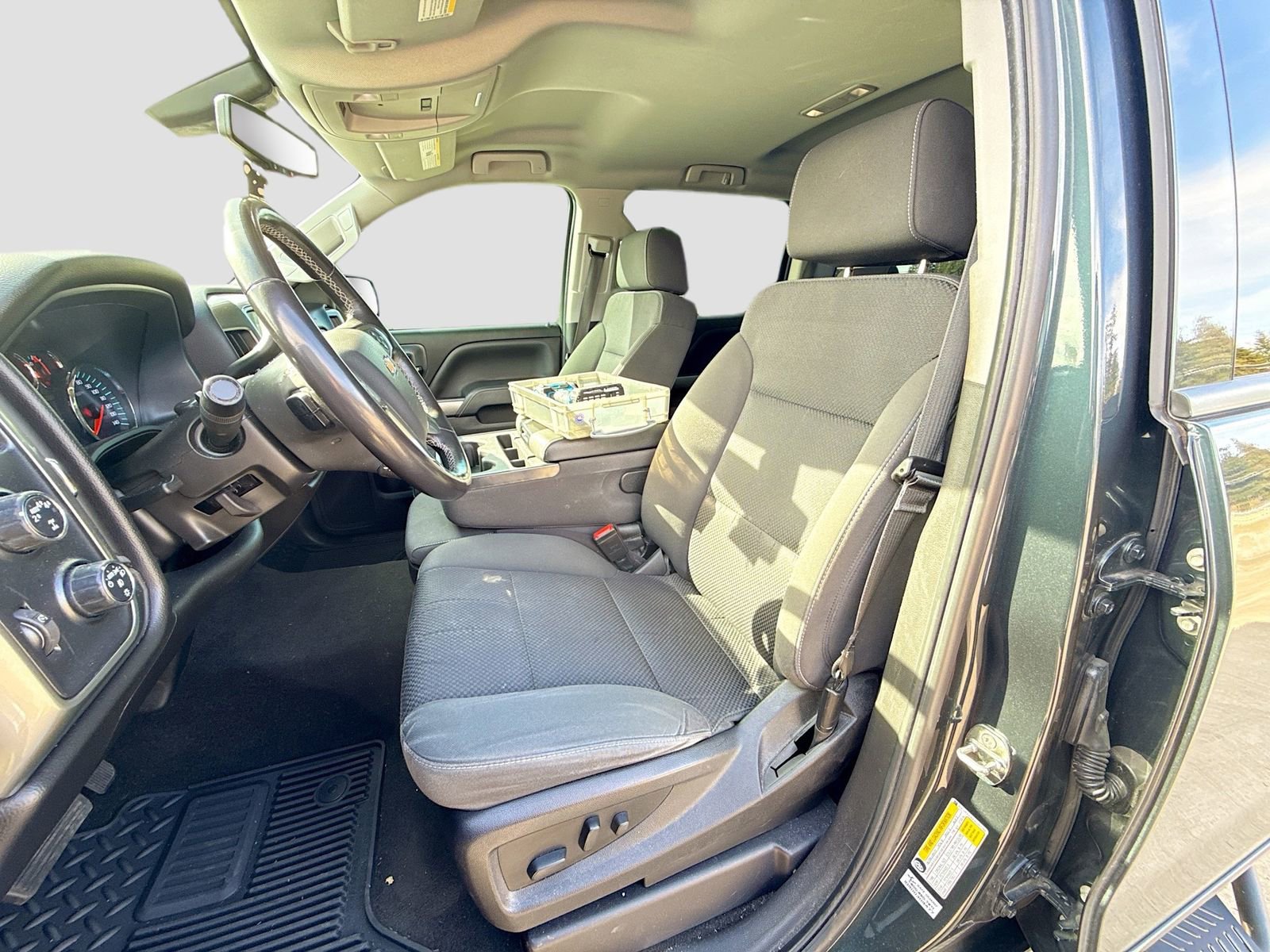 Used 2018 Chevrolet Silverado 1500 LT w/ LT Eassist Package image 13