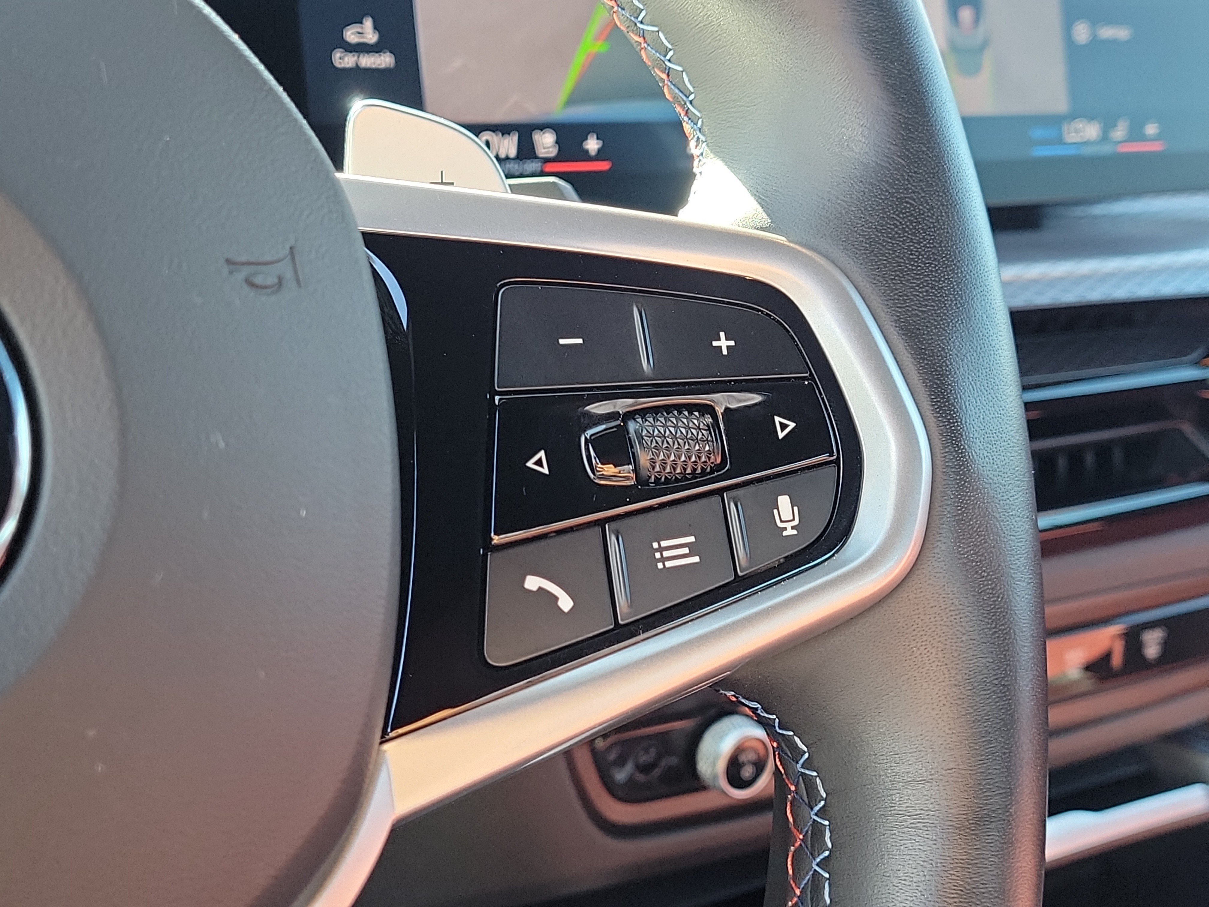 Used 2026 BMW M440i Convertible RWD image 29