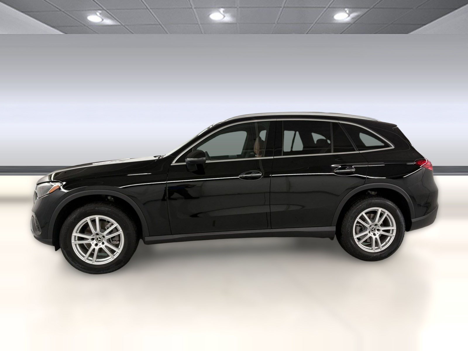 Certified 2026 Mercedes-Benz GLC 300 image 2