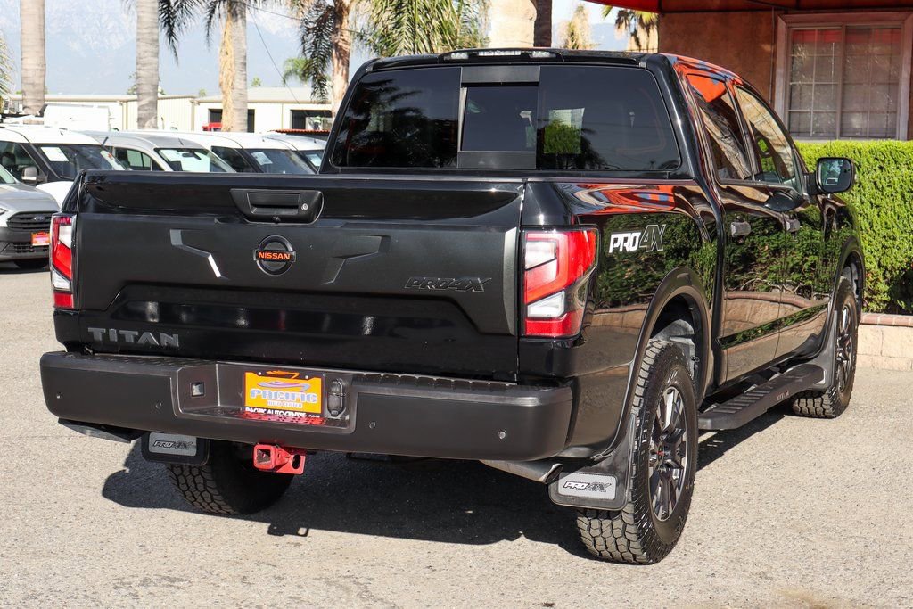 Used 2021 Nissan Titan PRO-4X w/ Pro-4x Convenience Package AWD/4WD image 10