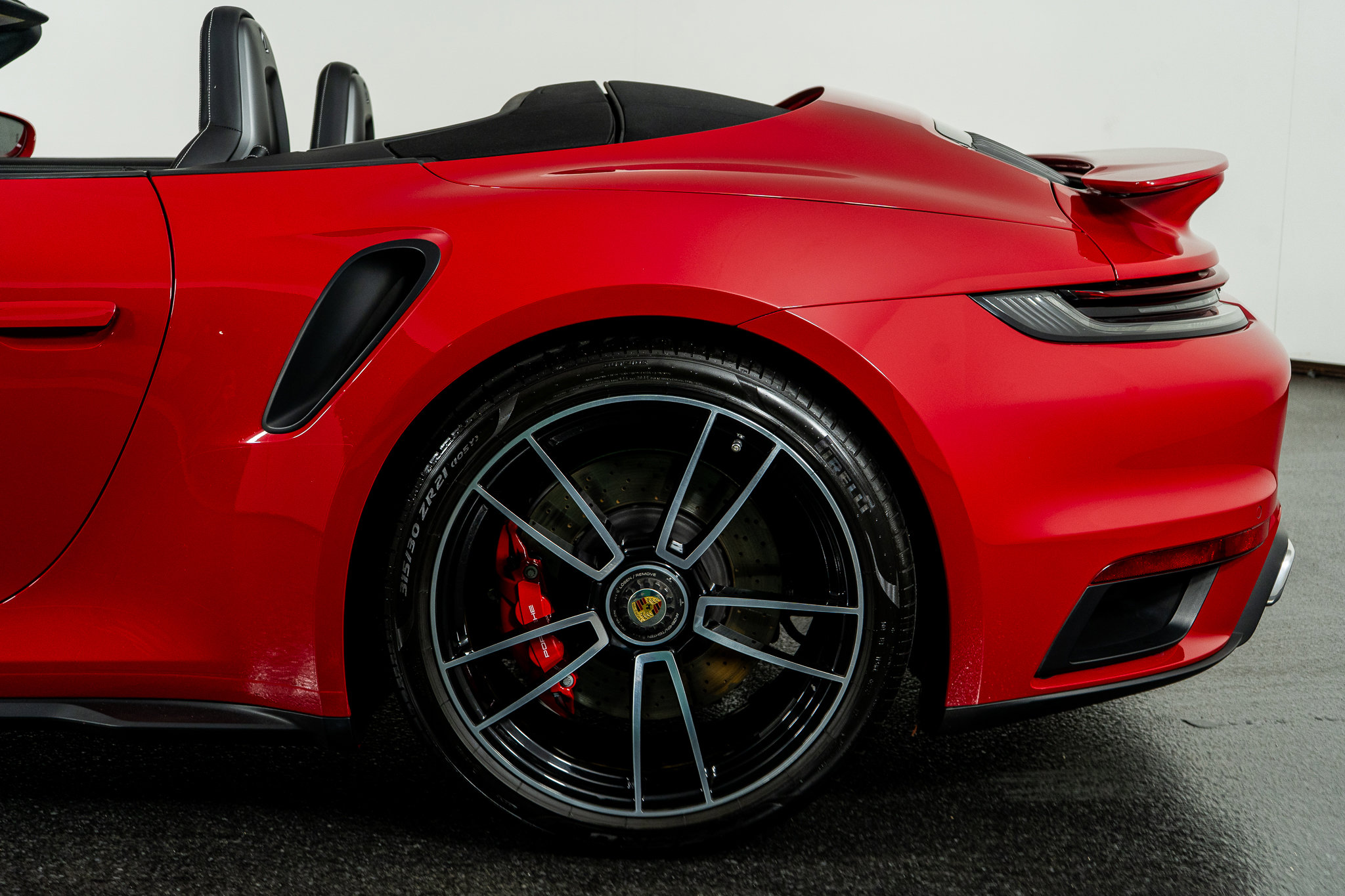 Used 2024 Porsche 911 Turbo image 18