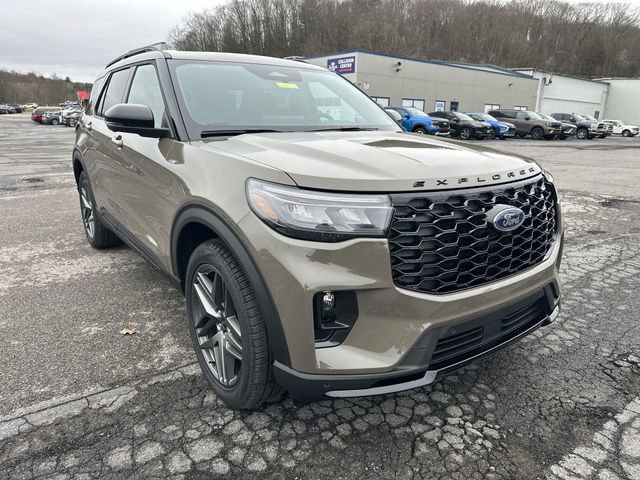 New 2026 Ford Explorer ST-Line w/ ST-Line Street Pack image 11