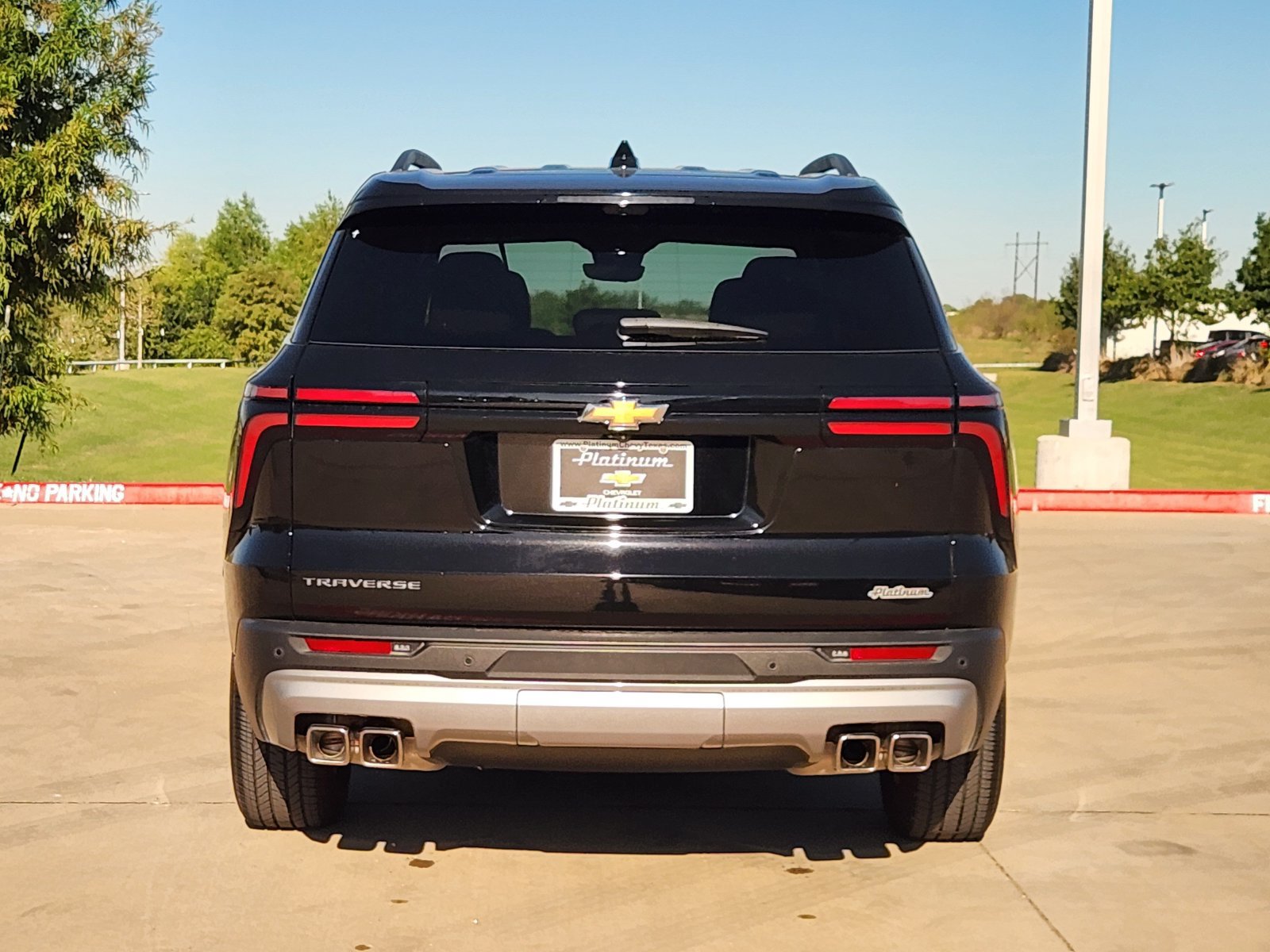 Certified 2026 Chevrolet Traverse LT w/ Driver Confidence Package FWD image 8